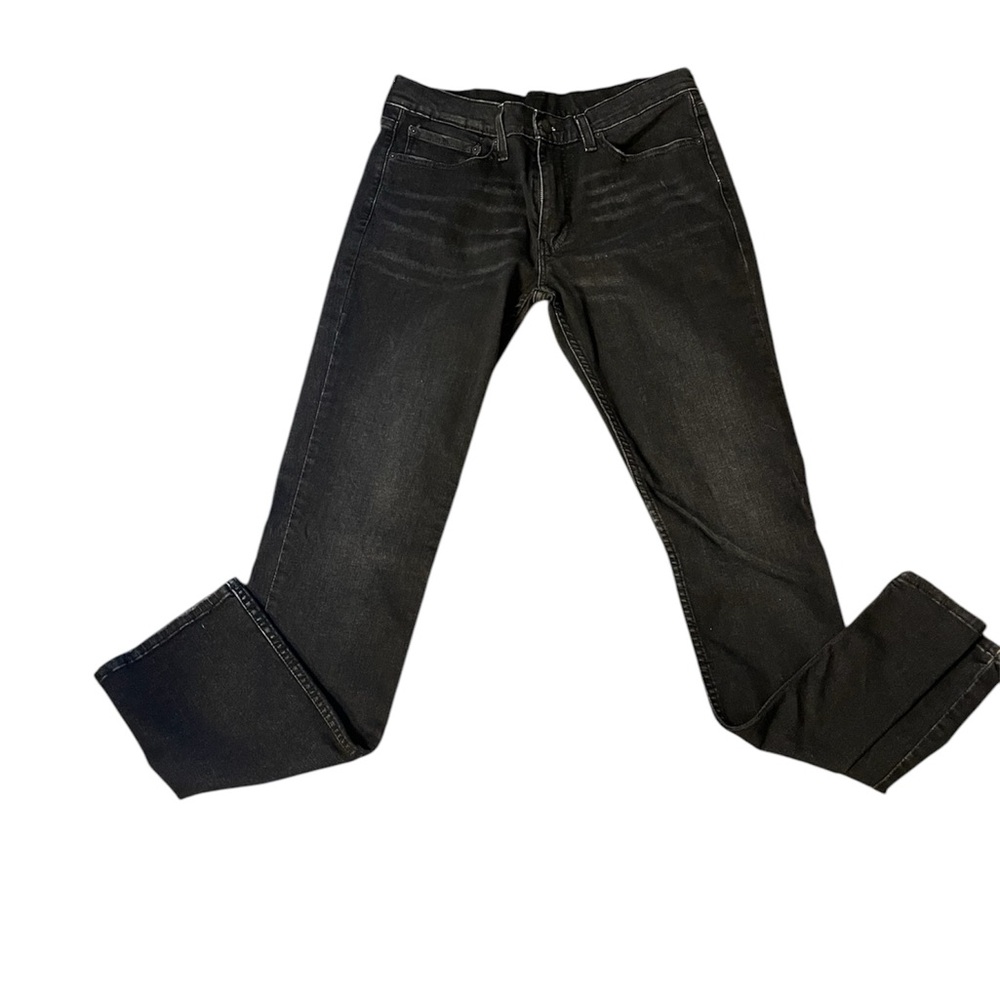 Gently used black Levi’s 511 32x34